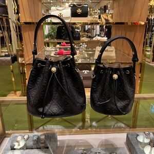 Meet your Posher, Henny